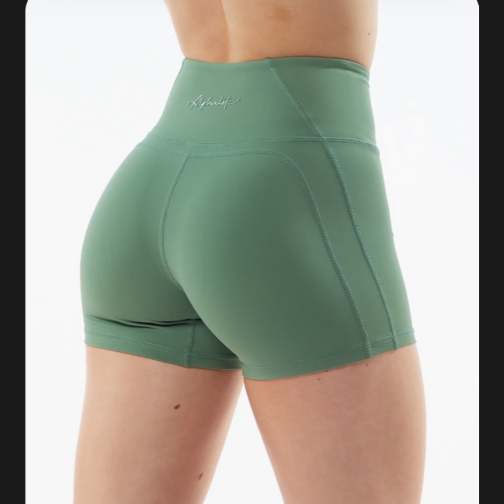 Alphalete Pulse Shorts Green